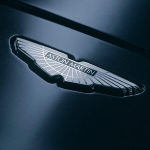 Aston Martin Apple Car Play Andriod Auto - Image 1